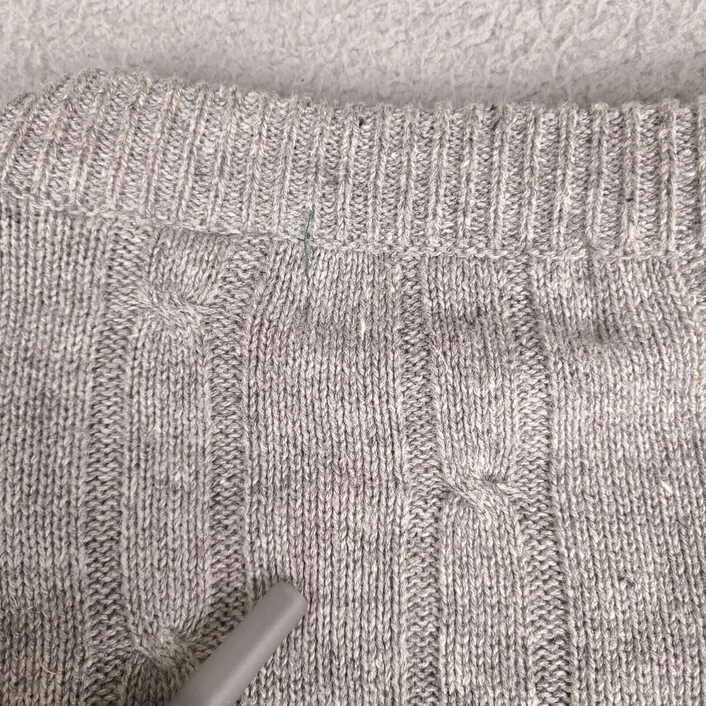 Vintage American Eagle Sweater Mens XL Gray Cable Knit V-Neck‎ Pullover Preppy